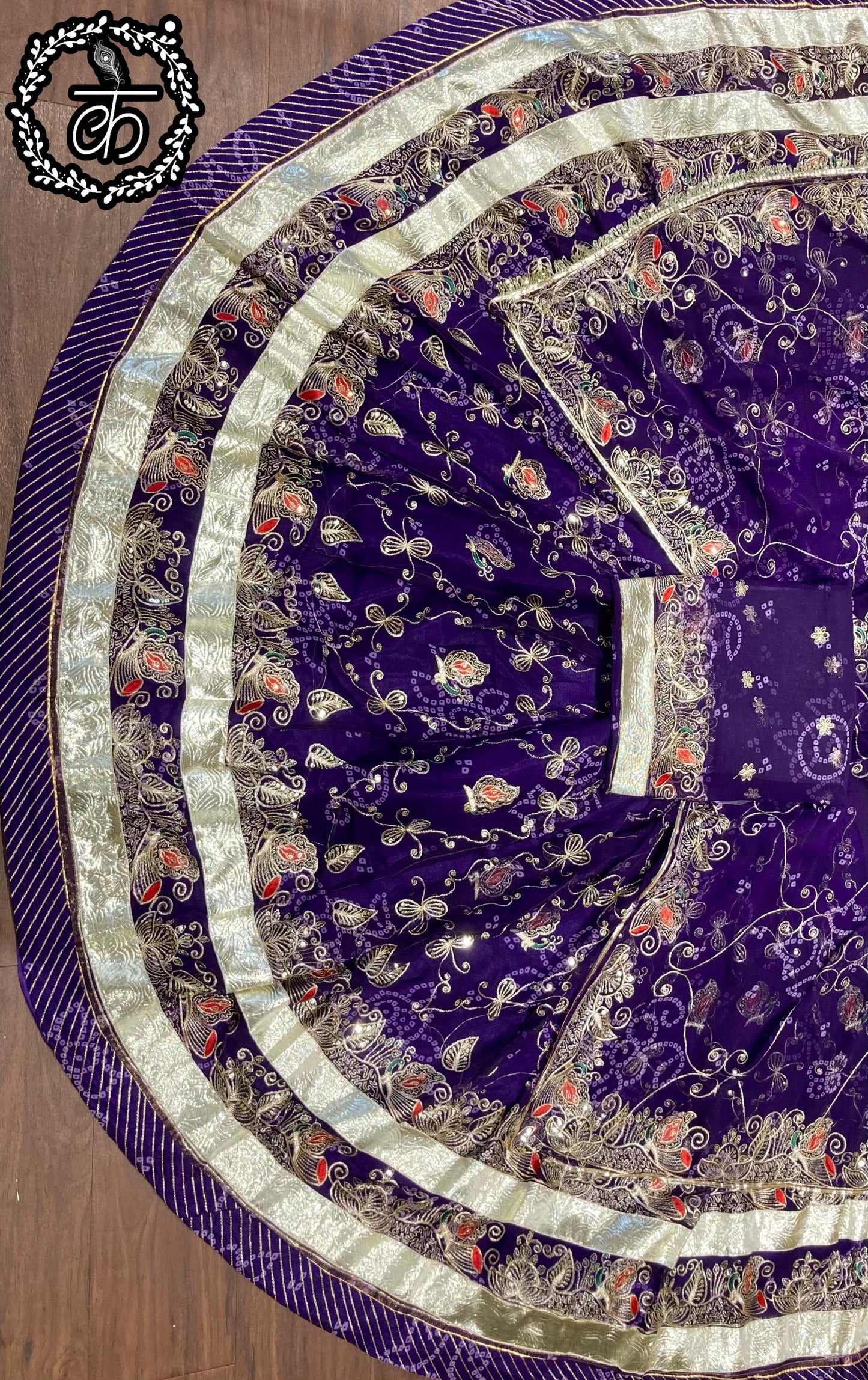 Royal Odhani with Zari Work