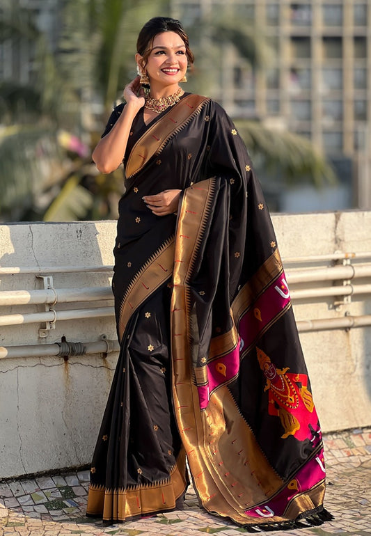 Paithani Vitthala Themed Silk