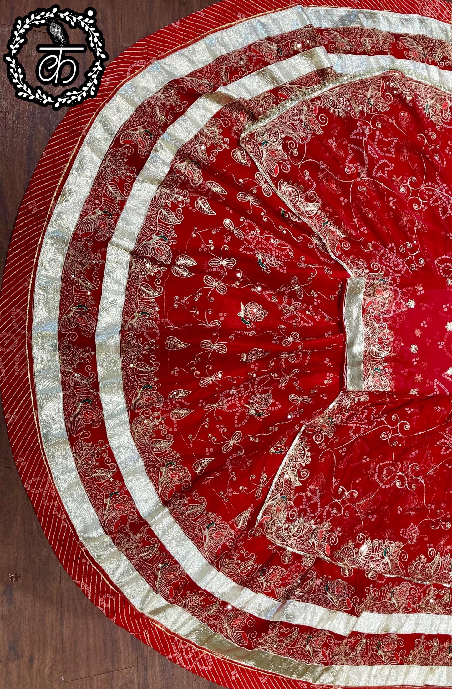 Royal Odhani with Zari Work